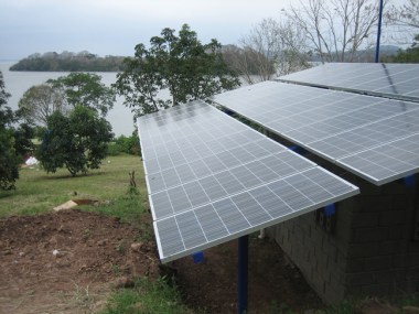 Solar panels in Nicaragua. Photo by Max L. Lacayo. Downloaded from Wikimedia Commons. 