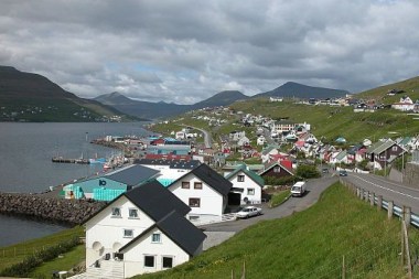 Runavík, Faroe Islands. Photo by Erik Christensen. Wikimedia Commons.