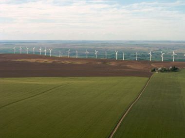 Stateline Wind Project, Eastern Oregon or Washington. Photo by Sam Beebe
