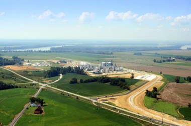 Image: an Indiana-based biogas plant (Abengoa)