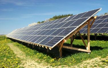 Solar panels. Featured Image: Martin D. Vonka/Shutterstock.com
