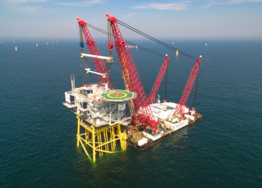 Substation lifted into place at Gemini (Rambiz)