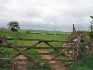 Cold Northcott wind farm in Cornwall. Photo by Jon Coupland. CC BY-SA 2.0 