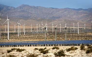 Hybrid wind and solar plant in the US