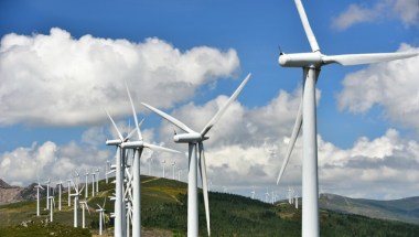 The Aiming High report suggests that wind power has the potential to exceed gas and other forms of energy within the next decade. 