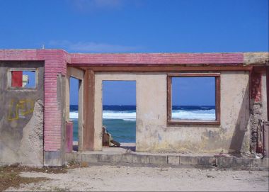 Most of the land in the Marshall Islands is no more than three feet above the high tide mark. Photo by the Department of Foreign Affairs and Trade. CC BY-SA 2.0. Wikimedia Commons