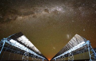 An array of solar panels at the Bokpoort plant. The power captured by day is used after sunset. Image by Ramón Vidal 