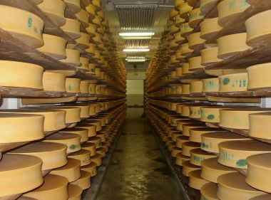 Beaufort Cheese Cave. Photo by Florian Pépellin. CC BY-SA 3.0. Wikimedia Commons