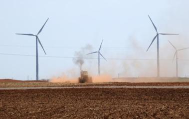 Wind farm in Oklahoma. Author: U.S. Department of Agriculture. License: Creative Commons, Attribution 2.0 Generic