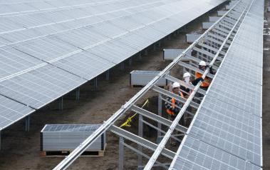 Solar panels. Author: Oregon Department of Transportation. License: Creative Commons, Attribution 2.0 Generic