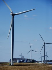 Wind generators on a wind farm near Hartland, Minn. Minnesota. Photo by David Brewster.