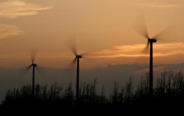 Wind turbines at work. Author: Nick Cross. License: Creative Commons, Attribution-NoDerivs 2.0 Generic.