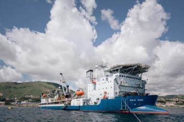 Prysmian Group cableship Giulio Verne during loading operations in Arco Felice (Naples, Italy) Image: TenneT