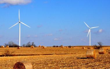 Wind farm in Iowa. Author: Theodore Scott. License: Creative Commons, Attribution 2.0 Generic.