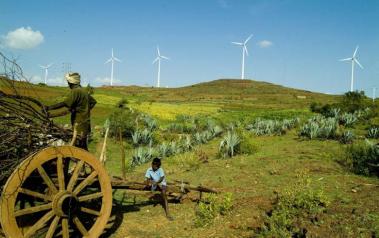 Wind farm in India. Author: Yahoo. License: Creative Commons, Attribution 2.0 Generic