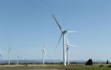 Wind farm in France. Author: Connie Ma. License: Creative Commons, Attribution-ShareAlike 2.0 Generic