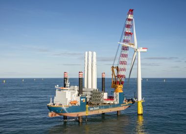 Turbines going in at Gemini (Gemini)