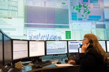 ERCOT control room operator. Photo by Dpysh w. CC BY-3.0 unported. Wikimedia Commons.