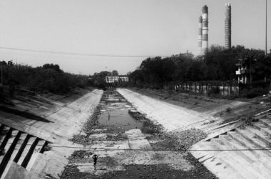 The canal connecting the Ganges to the power station dried up.