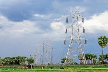 Indian transmission lines. Photo: Indranil Bhoumik/Mint