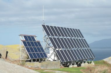 The 9KW capacity solar system on Montague island.  Photo by Binarysequence. CC BY-SA 3.0 unported. Wikimedia Commons.