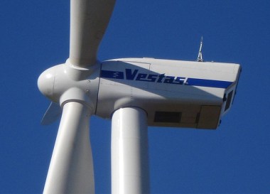 Vestas 3MW v90 turbine wind. Photo by Davagh.
