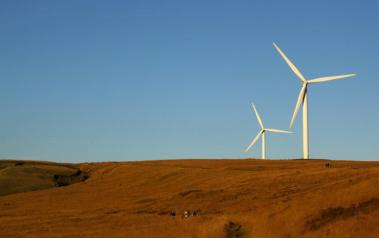 Wind farm in UK. Author: Mycatkins. License: Creative Commons. Attribution 2.0 Generic