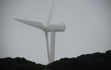 Wind turbine in Japan. Author: Seiichi Ariga. License: Creative Commons, Attribution-ShareAlike 2.0 Generic.