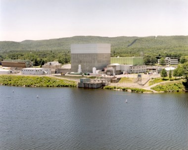 Vermont Yankee nuclear power plant. NRC photo. Public domain.