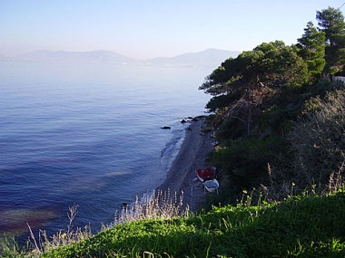 Salamina, Greece. Photo by Barba' s. Placed in the public domain. Wikimedia Commons. 