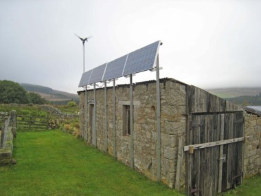 Renewable energy on a Northumberland homestead. Photo by Oliver Dixon. CC BY-SA 2.0 generic. Wikimedia Commons.