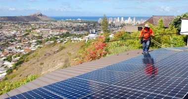 New solar installation in Hawaii. Photo: Cathy Bussewitz, AP