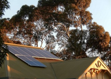Rooftop solar system in Australia. Flickr: Michael Coghlan