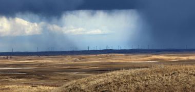 Wind turbines in North Dakota. USFWS Mountain-Prairie photo. CC BY-SA 2.0. Wikimedia Commons.