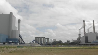 New Dutch coal plant (Photo: Wikimedia Commons / Zandcee)