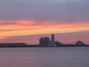Sunset at the defunct Big Rock Point nuclear plant (Photo by John Hritz, Wikimedia Commons)