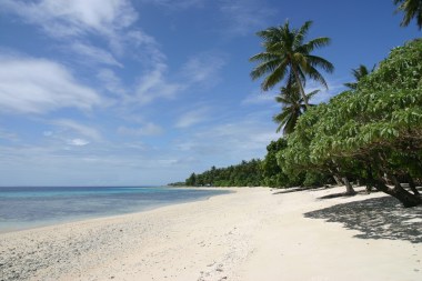 The Marshall Islands will have a PV based microgrid. (Photo: Hendrik Scholz aka. Hscholz, Wikimedia Commons) 